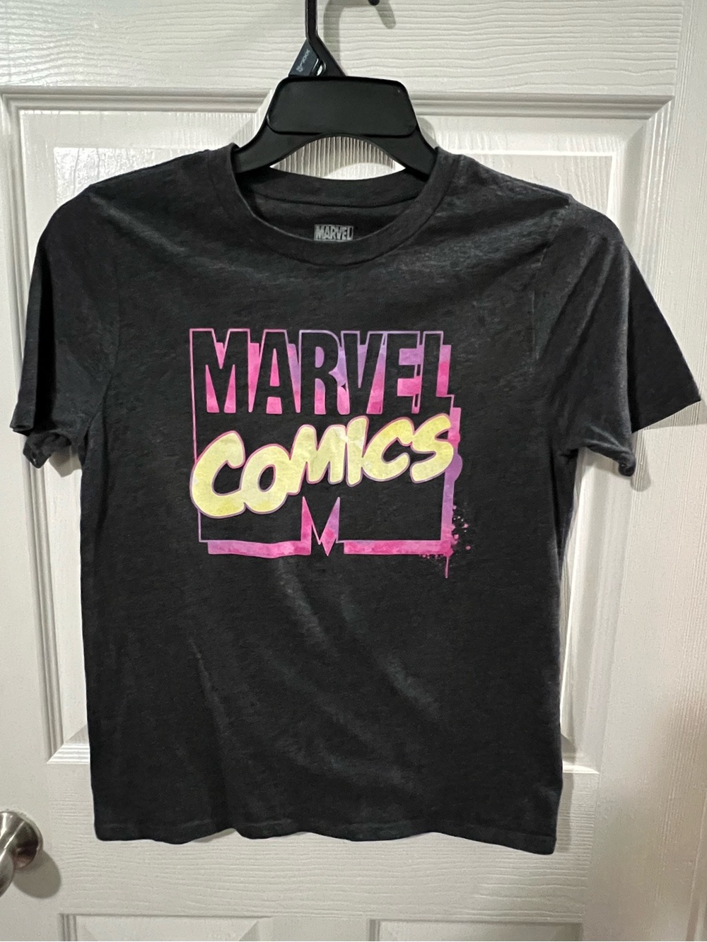 Juniors Marvel Comics Official Watercolor Retro Logo T-Shirt. Gray, Cotton, sz M
